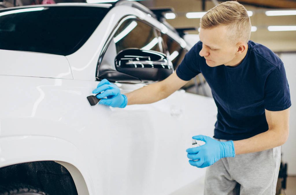 Reparar daños en la pintura de su coche